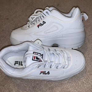Women’s Fila sneaker size 6.5